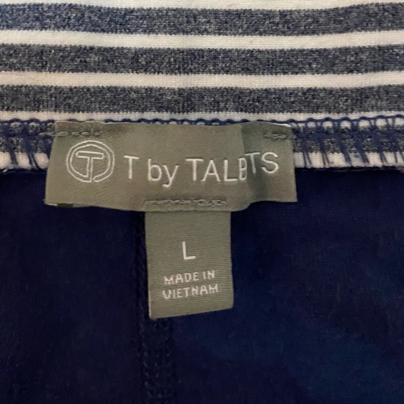 Talbots size Large tennis skirt/skort - Picture 2 of 6